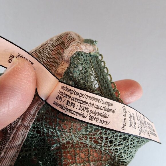 Victoria's Secret Dream Angels Wireless Eyelash Lace Bralette Sexy Sheer sz XS - Picture 9 of 11